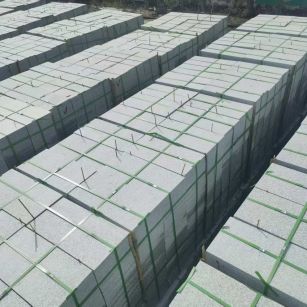 安庆 芝麻白1.8公分火烧300*600地铺，清仓大甩卖