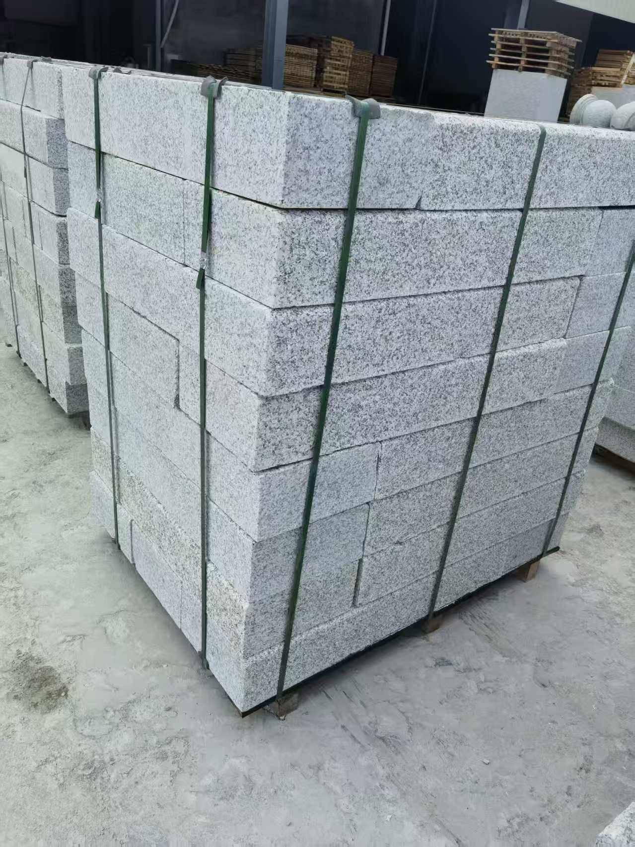 安庆 芙蓉白火烧两面路沿石