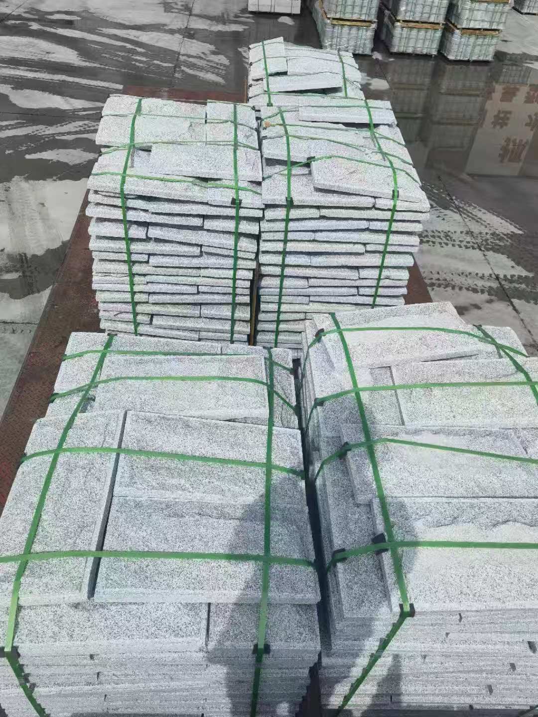 安庆 芝麻白蘑菇石装车出货