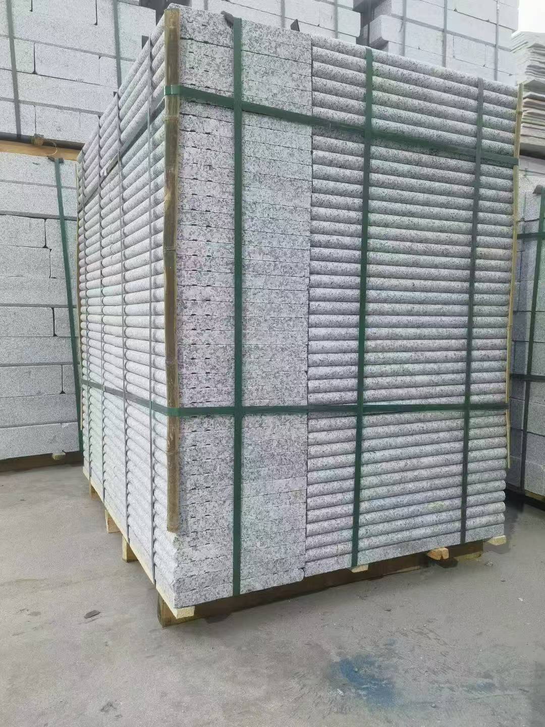 安庆 芙蓉白3公分厚磨圆边、拉槽，楼梯踏步