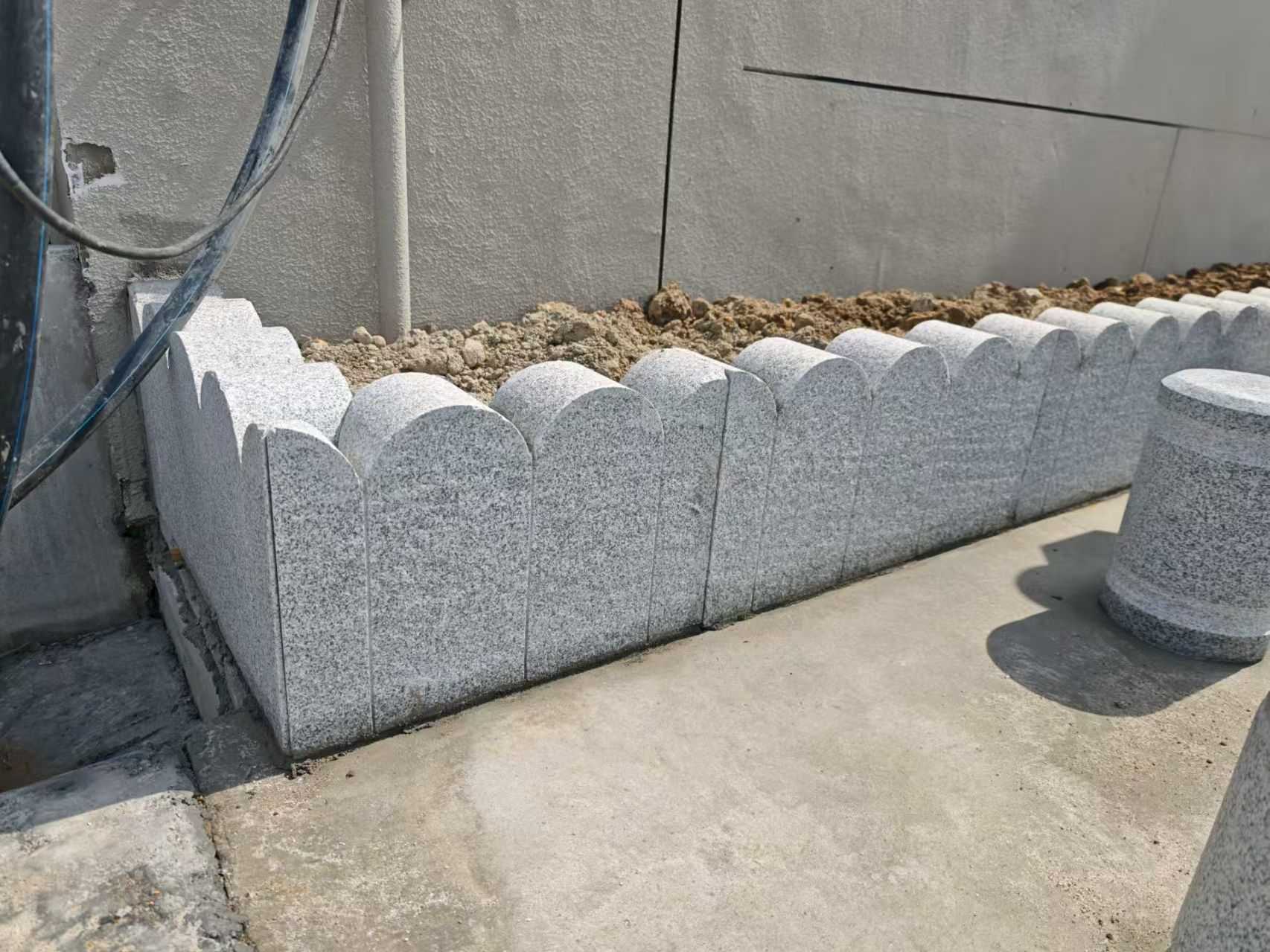 安庆 芝麻白花岗岩花边石铺装效果图